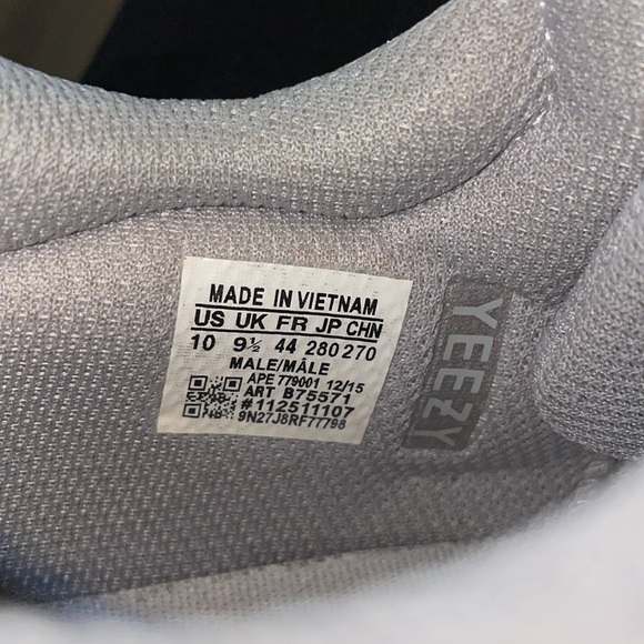 Adidas Yeezy Boost 700 Wave Runner, Size US 10 - Picture 7 of 8